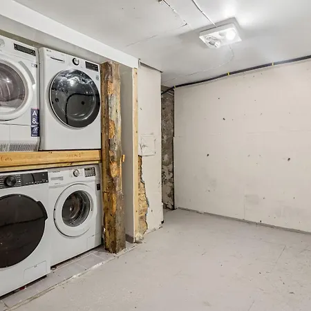 Charming Townhouse - Walk Everywhere! アパート ベルゲン