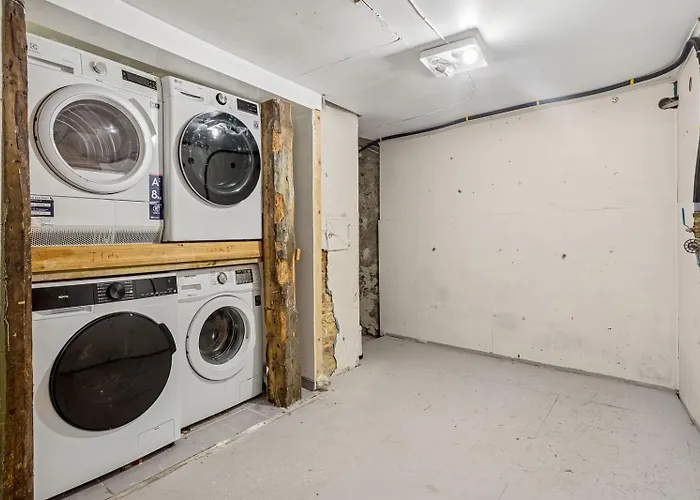 Charming Townhouse - Walk Everywhere! Apartmán Bergen